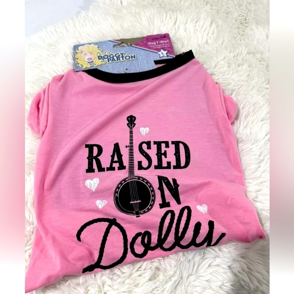 Raised on Dolly Dog‎ Tshirt Size Large Dolly Parton Pink Doggy Fashion Clothing